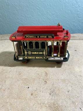 Home Decor Music Box San Francisco Cable Car Powell & Hyde OPEN BOX NEW